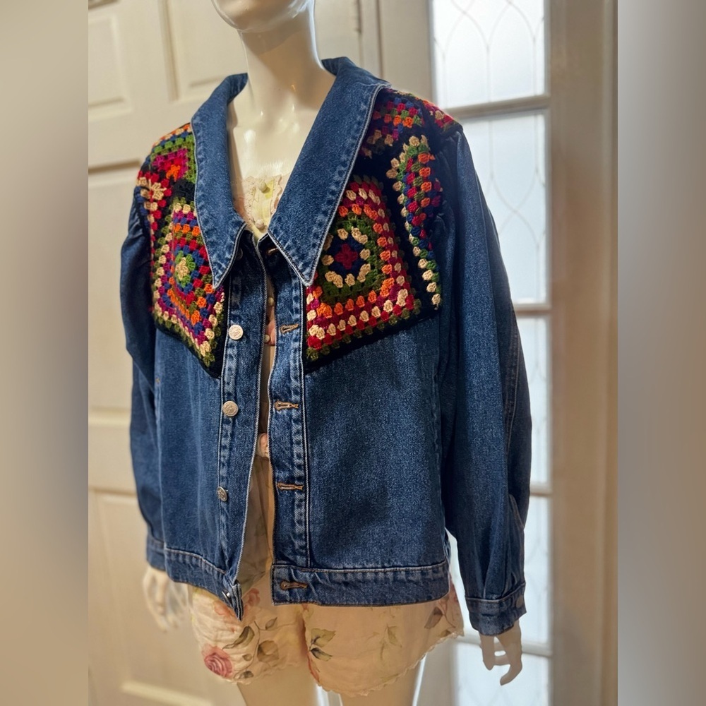 Farm Rio X Anthropologie Crochet Denim Trucker Jacket SZ Medium - Picture 4 of 15